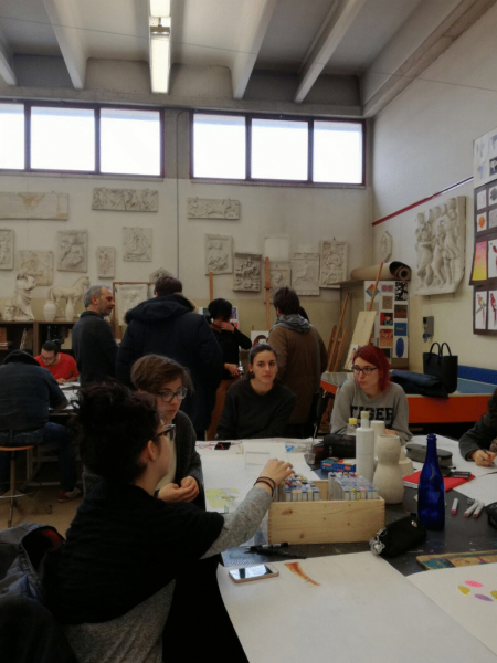 Vallonara nei laboratori del Liceo artistico di Nove